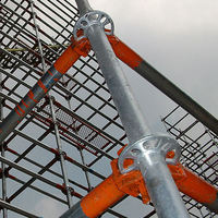 Système d'échafaudage modulaire Ringlock galvanisé à chaud, haute résistance, capacité de charge de 800 kg, base réglable