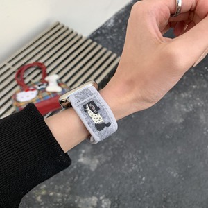 Correa de Nailon con Diseño de Dibujos Animados BEEFLYPOWER, Adorable Correa con Cierre de Gancho y Bucle para <span class=keywords><strong>Iwatch</strong></span> 11 10 SE <span class=keywords><strong>Ultra</strong></span> Xiaomi Band 9 <span class=keywords><strong>Pro</strong></span>, para Muñecas de Niñas - Product Image 4