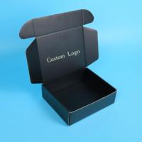 Caja de Cartón Reciclado Ecológica para Envíos de Ropa, con Logotipo Dorado Personalizado en Relieve, Corrugada, Plegable, con Recubrimiento UV, Reciclable