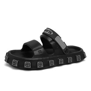 Sandalias de exterior para hombre, antideslizantes para baño, con suela gruesa y acolchada, pantuflas suaves para el hogar. - Product Image 2