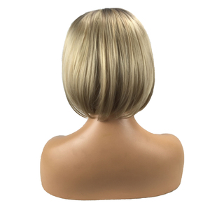 <span class=keywords><strong>Parrucca</strong></span> sintetica <span class=keywords><strong>bionda</strong></span> sfumata corta BoB per ragazze <span class=keywords><strong>parrucca</strong></span> per capelli Ombre con resistenza al calore da <span class=keywords><strong>donna</strong></span> stile Harajuku - Product Image 5