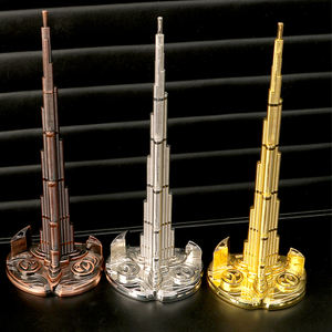 Modèle <span class=keywords><strong>de</strong></span> bâtiment miniature en métal 3D personnalisé Burj Khalifa Tower Gravé Souvenir touristique Décoration artisanale en métal - Product Image 3