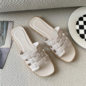 Pantuflas de gamuza suave de alta gama, aptas para uso en interiores y exteriores, pantuflas de invierno para mujer, cómodas y afelpadas, con función antideslizante. - Product Image 5