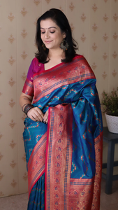 Saree Banarasi en soie douce bleue intemporelle avec zigzag complexe Meenakari Zari tissage parfait pour les célébrations de mariage festif - Product Image 2