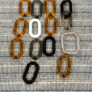 Resin Irregular Chain Link <b>Ring</b> <b>Amber</b> Black White Clear Smoke Gray Smooth Polished Handmade Home Decoration Craft Supply - Product Image 1