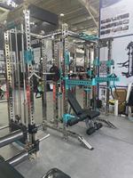 Système d'entraînement de force multifonctionnel de qualité commerciale : Rack de musculation, Smith Machine et Functional Trainer combinés
