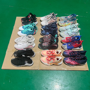 Zapatillas de Baloncesto de Segunda Mano de Grado A al por Mayor, Transpirables, de Marca Original, Usadas para Hombre, en Pacas - Product Image 3