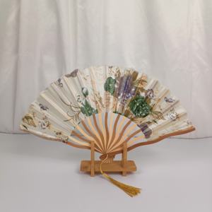 مروحة يدوية صينية قابلة للطي رائجة لعام <span class=keywords><strong>2026</strong></span>، مروحة قماشية للزفاف، هدية مخصصة منقوشة، مراوح يدوية أنيقة بيضاء قابلة للطي - Product Image 2