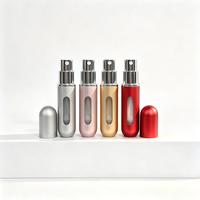 Atomiseur de parfum portable en aluminium OEM en forme de capsule, flacon rechargeable avec fenêtre inférieure, logo personnalisé