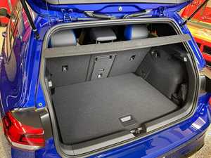 Voiture de sport compacte d'occasion 2023 Performance Hatchback 315HP Turbo 2.0T 4 cylindres AWD Automatique Haute Vitesse - Product Image 6