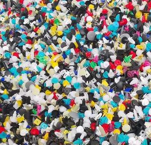 ที่แขวนคลิปหนีบกันแดดแบบหนีบพลาสติกสำหรับรถยนต์ - Product Image 2