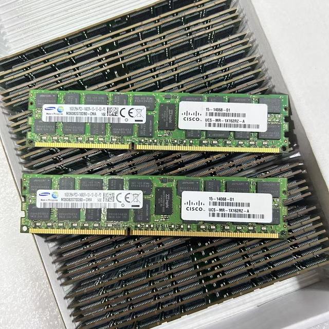 UCSC RAM 16G UCS-MR-1X162RZ-A 1866 MHz ECC RDIMM M393B2G70DB0-CMA 16GB 2Rx4 PC3-14900R Dual Rank RAM for UCS Server