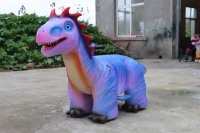 Trottinette électrique dinosaure violette pour enfants, siège lumineux et sûr, idéale pour les parcs de jeux et la location extérieure