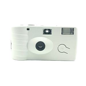 Appareil photo jetable vintage pas cher avec logo personnalisé, pile AA intégrée, flash intégré, film couleur 35 mm C41 pour mariages - Product Image 1