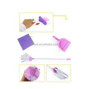 Lucky Toys Ensemble <span class=keywords><strong>de</strong></span> nettoyage pour enfants Pretend Play <span class=keywords><strong>Kit</strong></span> <span class=keywords><strong>de</strong></span> ménage pour enfants avec aspirateur <span class=keywords><strong>de</strong></span> travail Balai Vadrouille Bac à poussière Outils <span class=keywords><strong>de</strong></span> nettoyage - Product Image 4