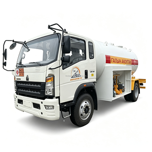 รถบรรทุกถังบรรจุก๊าซ LPG HOWO ขนาด 10 ลูกบาศก์เมตร รถขนส่งก๊าซ LPG แบบ Bobtail พร้อมหัวจ่ายสำหรับเติมถังก๊าซ LPG - Product Image 1
