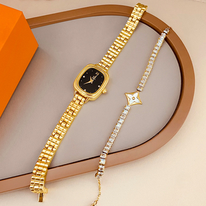 Set Regalo Personalizzato per Donna: <span class=keywords><strong>Orologio</strong></span> al Quarzo con <span class=keywords><strong>Bracciale</strong></span> in Pelle, Quadrante 30mm, Scatola Arancione, MOQ 96 Set, Movimento SEIKO, Resistente all'Acqua - Product Image 1