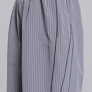 Pantalones Cortos Bermuda de Hombre Personalizados de Fabricante, Holgados, Estilo Jogger, con Diseño Waffle y Ribete a Cuadros, Largo Capri 3/4 - Product Image 4