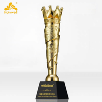 Trophée Couronne Étoile Dorée Gravée Durable 2026 – Artisanat Métallique Plaqué Or avec Base Noire – Prix Sportif pour Champion et Vainqueur – Vente Chaude