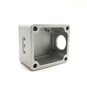 Services de Usinage de Précision CNC Personnalisés en Acier Inoxydable et Alliage d'Aluminium pour les Secteurs de la Communication, de la Sécurité et de l'Électronique - Product Image 3