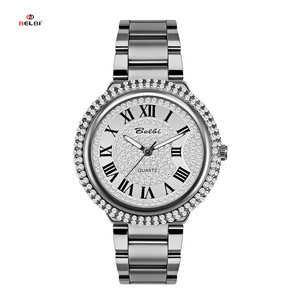 Elegante Reloj de Mujer con Esfera Romana, Estilo Cristal Estrellado, Brazalete de Acero, Reloj de Cuarzo - Product Image 3