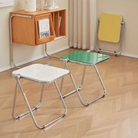 Einfacher Minimalistischer Tragbarer Kleiner Kaffeetisch für Wohnzimmer Schlafzimmer Balkon oder Außenbereich mit Klappdesign