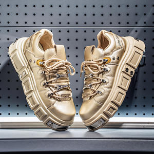 Chaussures de skate punk métalliques de luxe léger 2026, grande taille, talon épais, rehaussant, respirantes, en cuir, streetwear, chaussures de sport pour hommes - Product Image 1