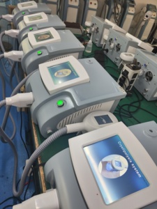 Machine de <span class=keywords><strong>Cryolipolyse</strong></span> à <span class=keywords><strong>Prix</strong></span> d'Usine, Appareil de Congélation des Graisses avec Aspiration Puissante pour Usage Domestique - Product Image 2