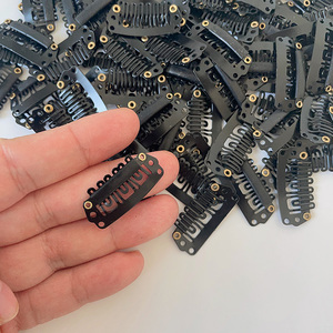 Prix <span class=keywords><strong>de</strong></span> gros Clips noirs <span class=keywords><strong>de</strong></span> qualité supérieure 2.8cm 3.2cm Boucles d'outils <span class=keywords><strong>de</strong></span> cheveux pour extensions <span class=keywords><strong>de</strong></span> cheveux à clip Remplacements <span class=keywords><strong>de</strong></span> cheveux en stock - Product Image 3