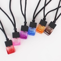 Nouvelle Arrivée - Flacon Vide en Verre de 8 ml à Suspendre dans la Voiture avec Bouchon Carré en Bois Noir - Diffuseur de Parfum pour Voiture