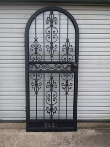 Prix usine personnalisé un et demi porte d'entrée avant en fer forgé Design moderne <span class=keywords><strong>avec</strong></span> matériau en acier pour les escaliers de <span class=keywords><strong>maison</strong></span> - Product Image 3
