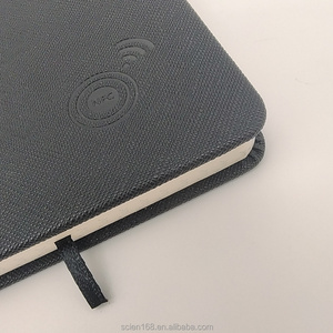 <span class=keywords><strong>Articoli</strong></span> da <span class=keywords><strong>regalo</strong></span> di lusso promozionali di alta qualità A6 Notebook personalizzato Business Office diario <span class=keywords><strong>regalo</strong></span> Set con cavo di ricarica e penna - Product Image 5