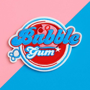 Parche para coser para ropa con Bubble Gum Art - Product Image 3