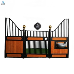 Unité de box modulaire pour <span class=keywords><strong>chevaux</strong></span> à assemblage séparé, en tube d'acier pré-galvanisé, taille personnalisée, équipement d'écurie pour équitation - Product Image 1