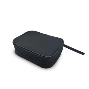 Étui en tissu noir pour lecteur de glycémie personnalisé avec fermeture éclair pour le rangement des dispositifs médicaux - Product Image 5