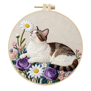 Kit de broderie XIXI avec aiguille à poinçonner, cercles à broder, tissu en coton et fil en polyester pour la décoration animale et de la maison - Product Image 3