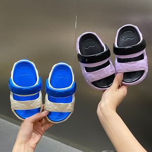 Nouvelles chaussures à enfiler pour enfants en EVA - Imperméables, respirantes, tongs de style dessin animé avec semelles épaisses et design mignon - Product Image 2