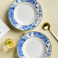 Mug Porselen Bone China Berpinggiran Emas Motif Bunga Hydrangea Biru untuk Kopi Teh, Cocok untuk Hotel Restoran Kafe, Hadiah, Ritel, Peralatan Makan Kustom