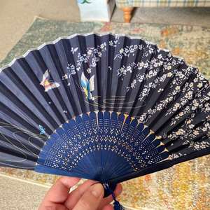 फैक्टरी प्रत्यक्ष आपूर्ति 1 X टोक्यो खिलना हाथ में तह हाथ प्रशंसक रेशम कपड़े हाथ में रेशम तह प्रशंसक आपूर्तिकर्ताओं - Product Image 6