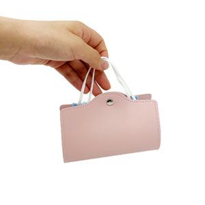 Clip de cuero para mascarillas para la prevención de epidemias, clip de almacenamiento de mascarillas desechables para adultos y niños, clip de mascarilla portátil plegable - Product Image 1
