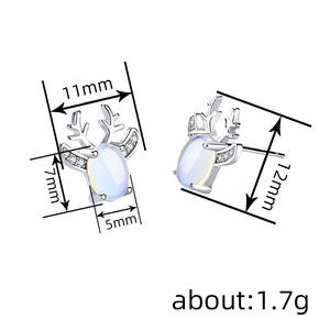 Orecchini a Perno a Forma di Renna, Placcati in Oro Bianco con Cristalli e Strass, Gioielli di Moda per Donne, Idea Regalo - Product Image 6