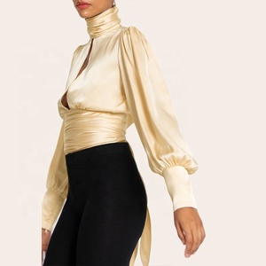 <span class=keywords><strong>Blusa</strong></span> de Satén para Mujer, <span class=keywords><strong>Espalda</strong></span> Descubierta con Lazada Ajustable, Estilo Nocturno, Color Champán, Manga Larga con Volantes, Satén de Poliéster - Product Image 3