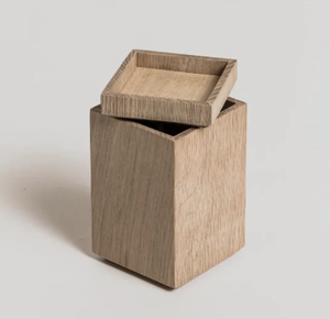 Porte-stylo en chêne artisanal (Minimaliste carré) - Product Image 6