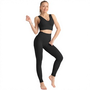 Ensemble de yoga 2 pièces : Leggings taille haute et brassière de sport dos nageur col en V, sans couture, noir uni, pour l'entraînement - Product Image 1