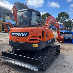 Mini-excavatrice Doosan 55 d'occasion, certifiée CE, d'origine coréenne, capacité 5 tonnes, équipée d'un moteur Isuzu et d'une boîte de vitesses. - Product Image 2