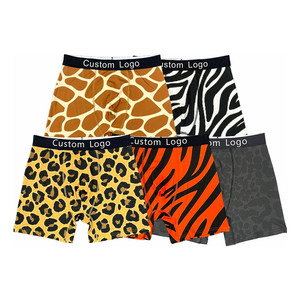 Boxer Unisex da Uomo e Donna con Logo Personalizzato sull'Elastico e Stampa Animalier All-Over - Product Image 1