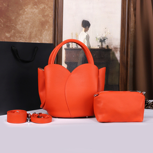 Il colore puro semplice ed elegante 2026 nuova borsa tulipano borsa <span class=keywords><strong>è</strong></span> Versatile e alla moda. <span class=keywords><strong>È</strong></span> una borsa per madre e bambino - Product Image 4