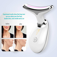 Masseur facial à lumière rouge, appareil de beauté pour le visage et le cou avec outil de massage à lumière rouge, baguette sculptante pour le visage avec 7 couleurs