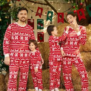 Ensemble de Pyjamas de Noël Familial Bébé Garçon Fille Maman Papa Imprimé Rayures Rouges et Vertes Père Noël Manches Longues - Product Image 1