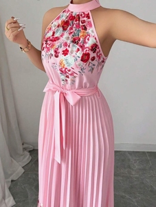 Váy dây hoa nhí nữ mùa hè, dáng rộng, phong cách gợi cảm, năng động - Product Image 3